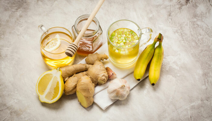 Foods to eat and home remedies to manage the flu