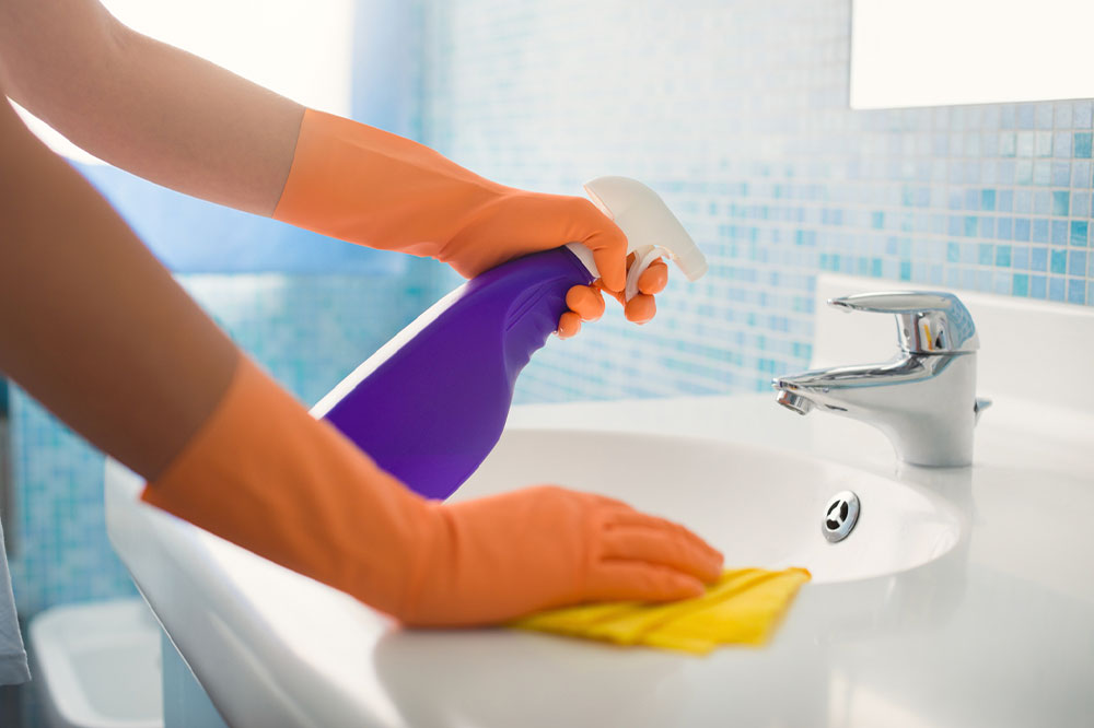 5 eco-friendly ways to clean the bathroom