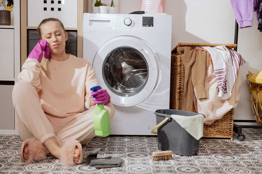 6 common laundry mistakes that damage clothes