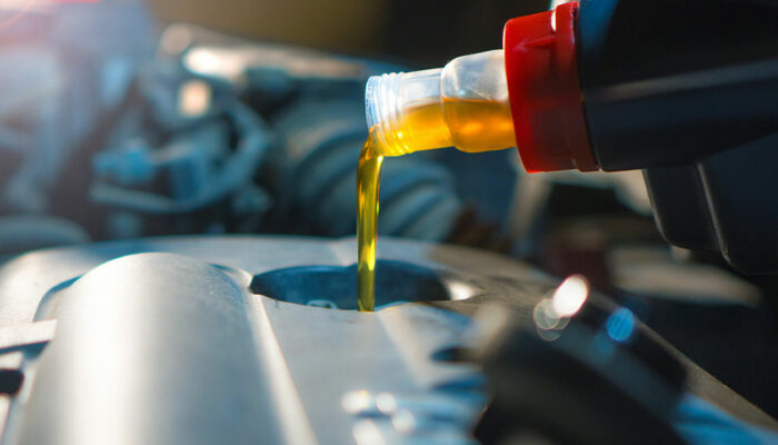 Avoid these 5 mistakes while replacing engine oil