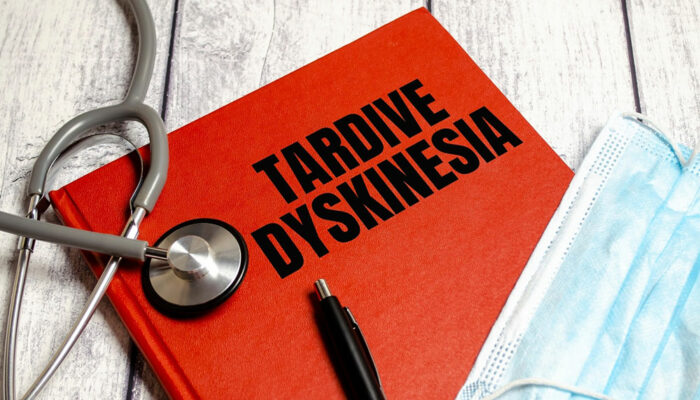 4 major warning signs of tardive dyskinesia